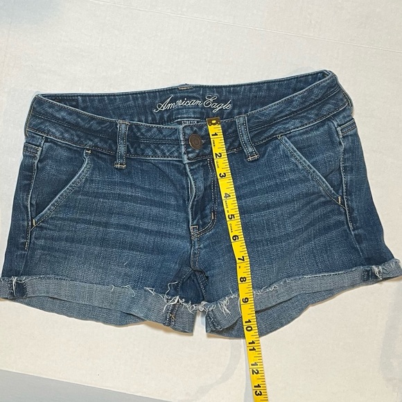 American Eagle Outfitters Cut Off Denim Shorts, Size 6 - Picture 4 of 8